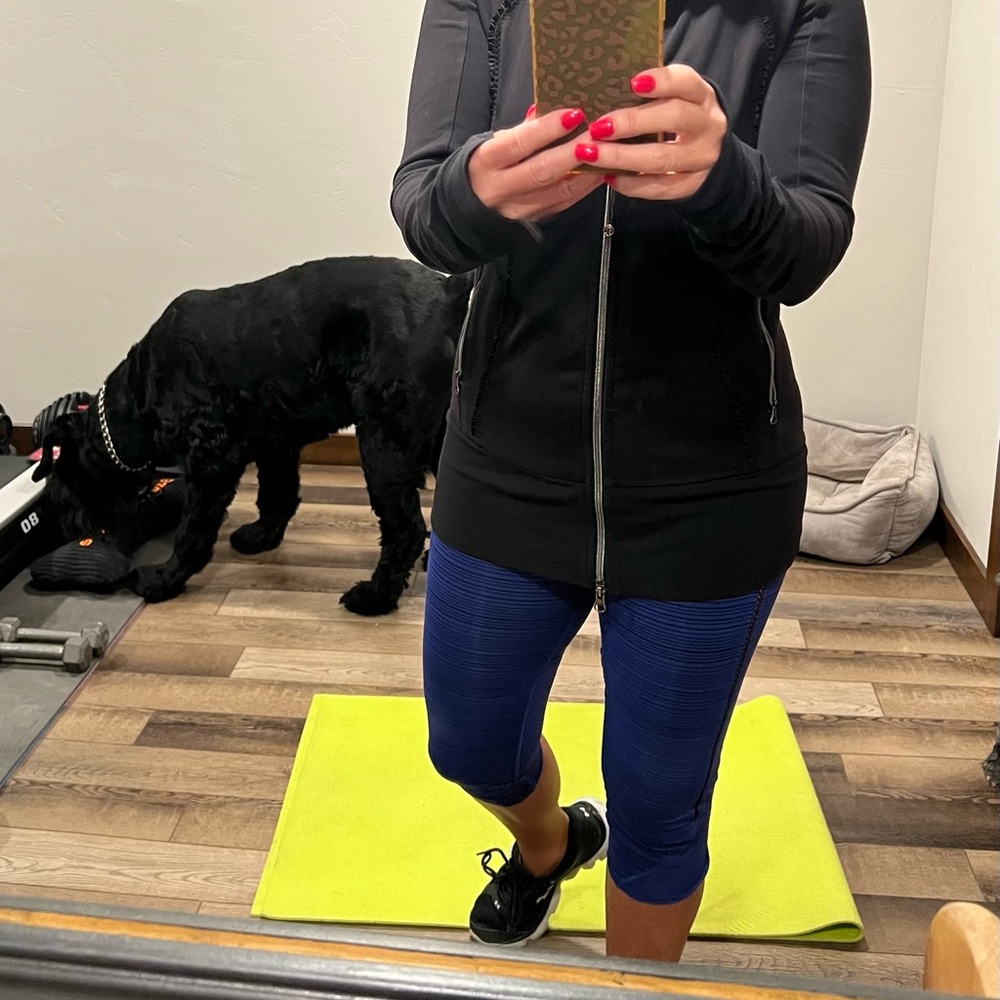Lululemon jacket - Picture 11 of 14